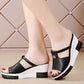 Cutout-plattform Slip-On Wedge-sandaler för kvinnor