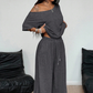 👗 50% RABATT NU! 🌸 Kvinnors Off-Shoulder Topp & Byxor 2-delat Set – Asymmetrisk Topp, Vida Byxor & Andningsbart Tyg ✨