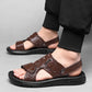 👞 50% RABATT! 🔥 Sandaler för män i koskinn med dubbla användningsområden och ventilerande hål – Andningsbara, halkfria & perfekta för strand eller vardagsbruk ☀️