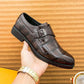👞 50% RABATT NU!✨ Klassiska Herrskor i Konstläder med Spänne – Krokodilprägling & Halkskydd – Elegant Stil 🐊
