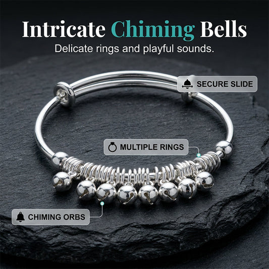 🔔 50% RABATT NU! ✨ Klocka Charm Armband – Justerbart, Silverfinish & Lättvikt – Skonsamt Ljud, Elegant Look 💍