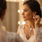 Set med halsband och örhängen med zirkonblommor för damer