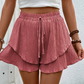 💃 Dam flödande shorts med volang-lager – kjol-liknande utseende med shorts-trygghet, resår med dragsko & andningsbart tyg, perfekt för varma dagar & strandpromenader 🏖️