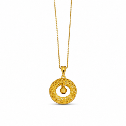🌙 Elegant guldpläterat hänge med drömfångardesign – snurrande lyckopärla & säkert klolås för alla tillfällen 💛